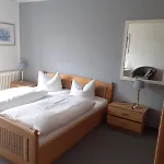 Hubertus Konukevi 3*