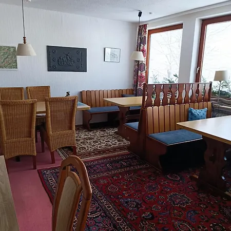 Hubertus 3*