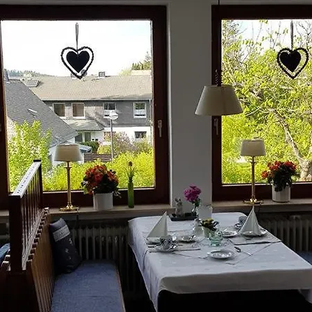Hubertus Pensionat *